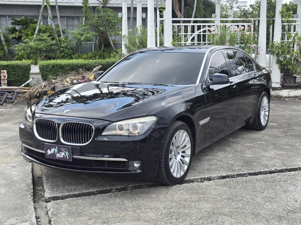BMW 750li F02